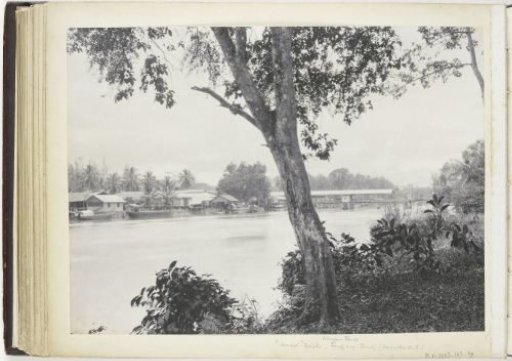 View of Sandelbrug and yard on the Wampoe river, Tandjong Poera, Langkat Sumatra