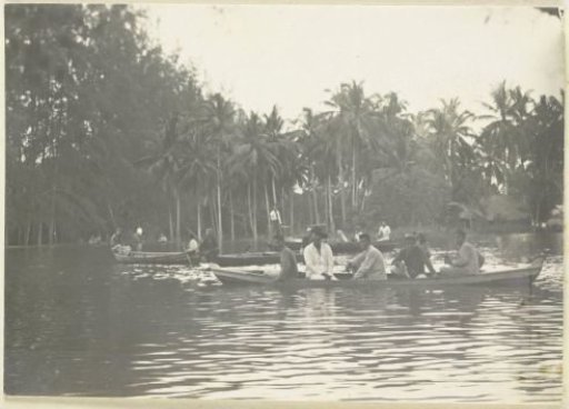 High water on the Wampoeriver, Tandjong Poera, Langkat Sumatra