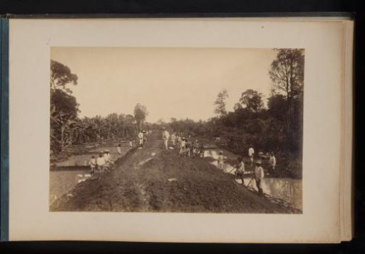 Construction of a road by contract laborers in Quala Bingei, Sumatra