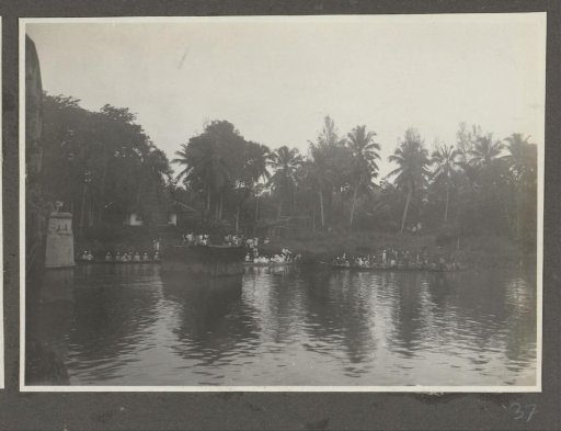 Boats on the Wampoerivier at the jubilee of the Sultan of Langkat