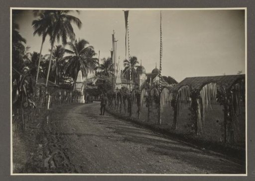 Access road to the palace of the Sultan of Langkat