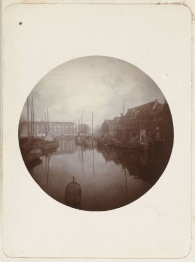 Oostersingel with moored ships in Leeuwarden