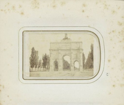 Triumphal arch (Siegestor) on the Ludwigstraße in Munich