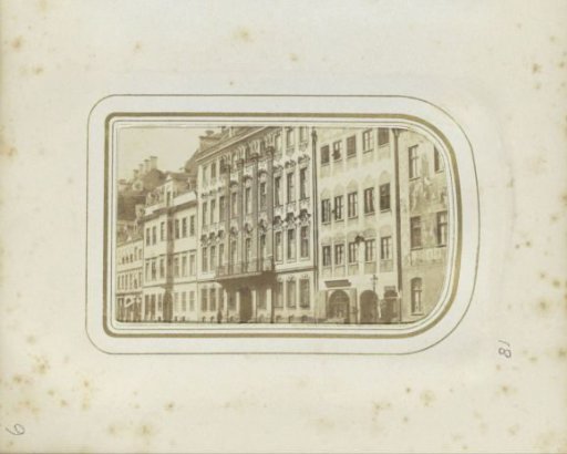 Facade of the Hotel zu den drei Mohren in Augsburg