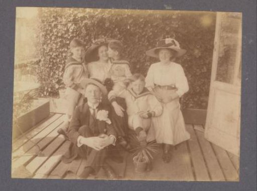 Group Portrait of David, Greet, Gerard, Gerrit, and Johan Vermeulen with a Woman