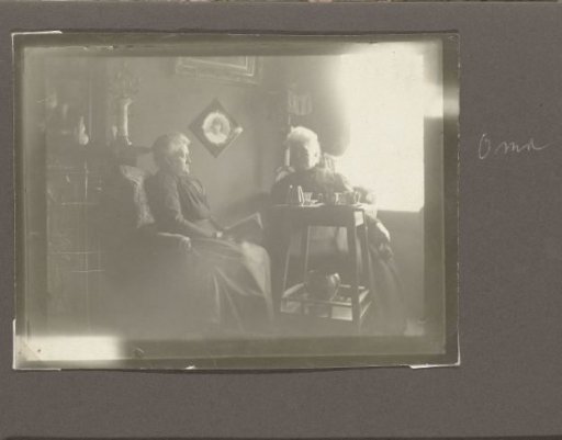 Dutch family album with 29 photographs of the Vermeulen family