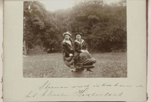 Sophie and David Vermeulen on a Stone Fish, Heisterbach
