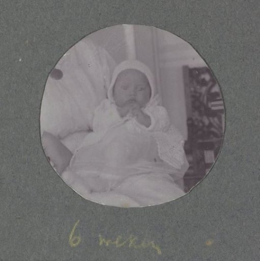 Portrait of six-week-old baby Klaas Kleiterp in Malang