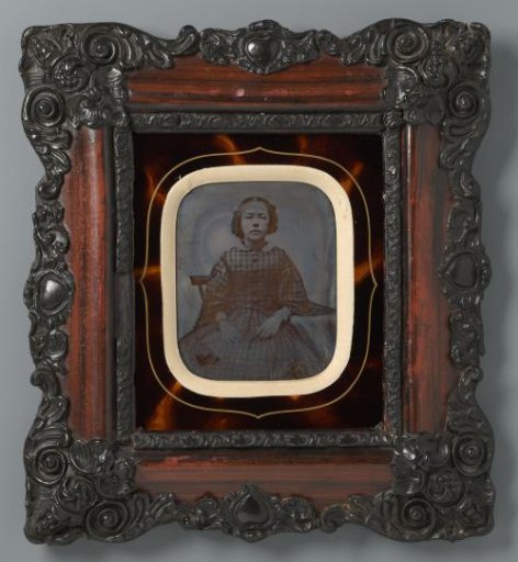Portrait of Guurtje van Leyden, in a frame