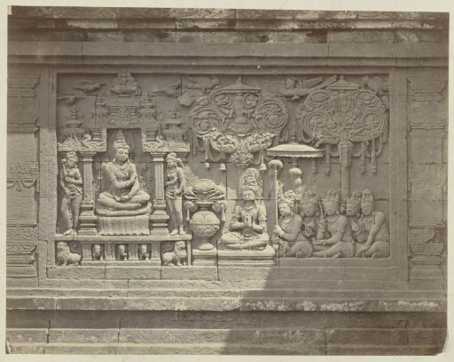 Bas-relief in the wall on the south side of Borobudur with a Gandavyuha narrative