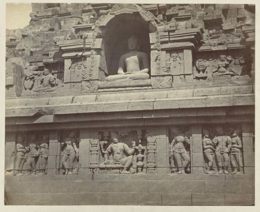 Bas-relief and a Buddha niche in the Borobudur
