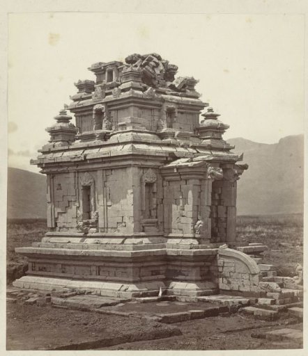 Candi Arjuna, general view showing the staircase projection and the entrance (west). Dieng plateau, Wonosobo district, Central Java province, 8th-9th century.