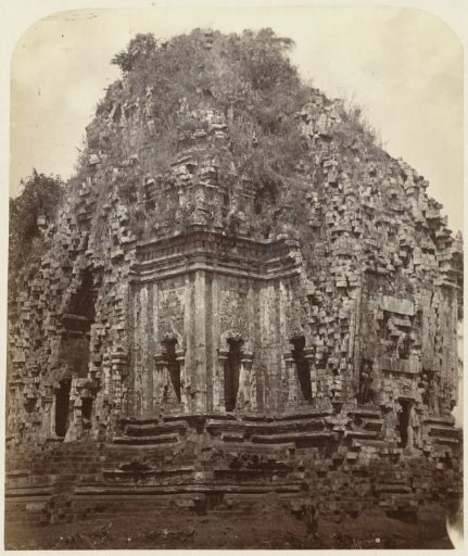 Candi Kalasan (Buddhist), general view from the northeast. Kalasan, Yogyakarta district, D.I. Yogyakarta province, 8th -9th century.