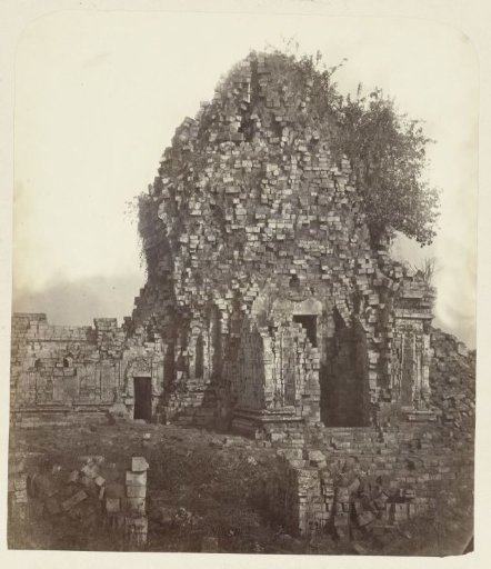Candi Sewu (Temple complex) (Buddhist) main temple. Bokoharjo, Yogyakarta district, D.I. Yogyakarta province, 8th -9th century.