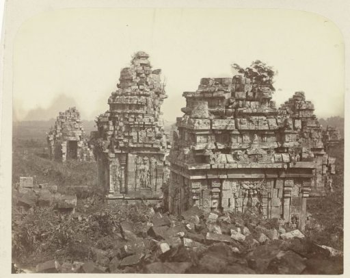 Candi Sewu (Temple complex) (Buddhist) subsidiary temples. Bokoharjo, Yogyakarta district, D.I. Yogyakarta province, 8th -9th century.