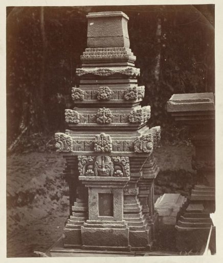 Candi Papoh/Kotes, platform miniature temple with kalamukha ornaments, rear view. Gandusari, Blitar district, East Java province, 13th-14th century