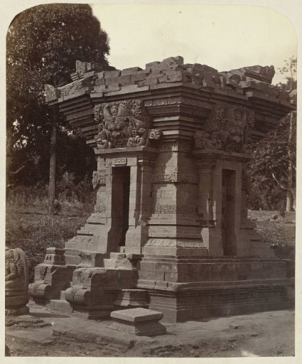 Small subsidiary temple with a Kala head above the entrance at Candi Panataran.