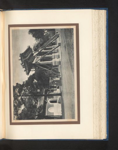 Gate at Beihai Park in Peking