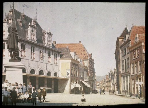 View of the market of Hoorn, with the statue of Jan Pietersz. Coen and the Waag