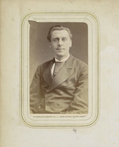 Portrait of a man with a cravat