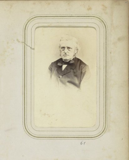Portrait of a man with a cravat and a jacket