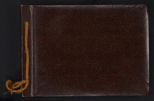 Photo album with vacation photos of the couple Berti Hoppe and Herman Besselaar, taken in the Netherlands and Eastern Europe between 1929 and 1931