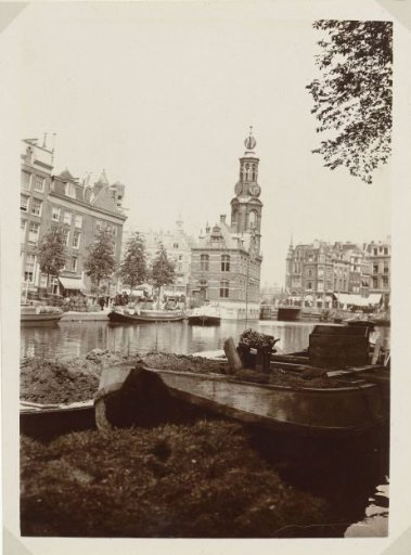 Mint Tower, viewed from the Bloemenmarkt