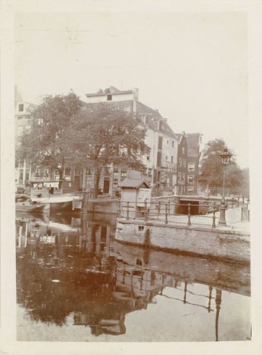 Zwanenburgwal in Amsterdam, with the Raamgracht on the right
