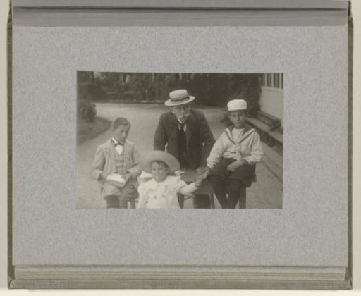 J.B. Aug. Kessler with Dolph and children