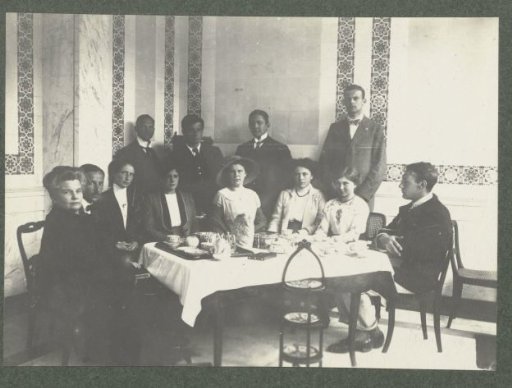 The Kessler family at the coffee table in the country house