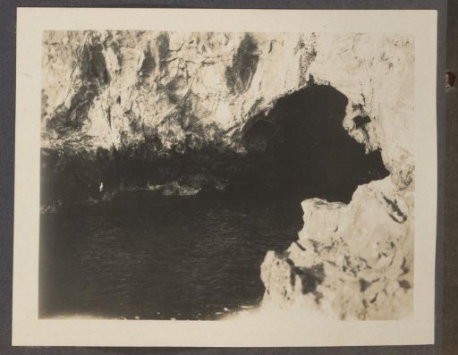 Cave on the coast at Los Angeles