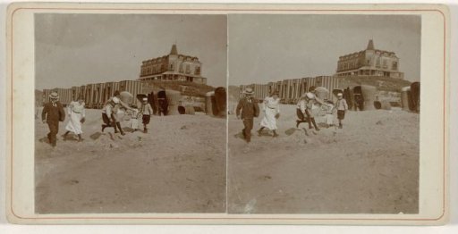 Stereoscopic photographs of the photographer's running and jumping children in Domburg