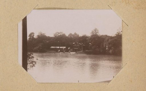 Chalet des Îles on a lake in the Bois de Boulogne