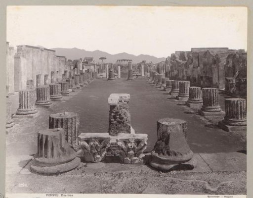 1294 Pompeii Basilica