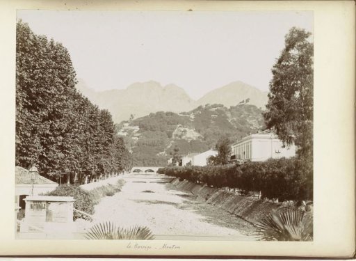 Dried-up river in the Borrigo valley near Menton
