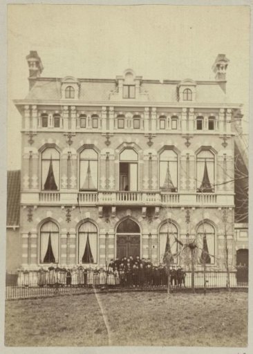 Front facade of the rectory in Kloetinge