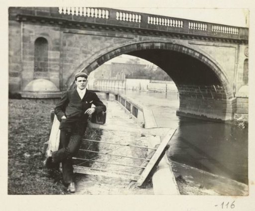 Portrait of a friend of Dolph Kessler under Gainsborough Bridge