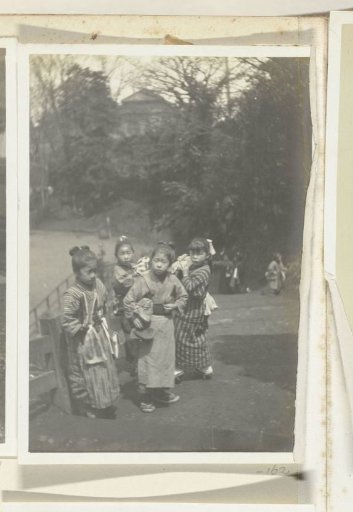 Japanese girls in kimono