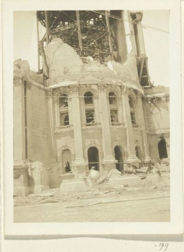 The destroyed City Hall in San Francisco after the earthquake of 1906