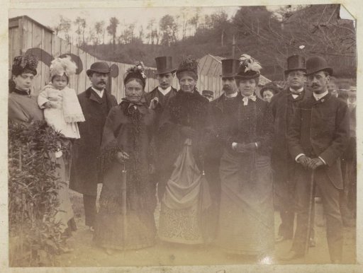 Group portrait of a French family