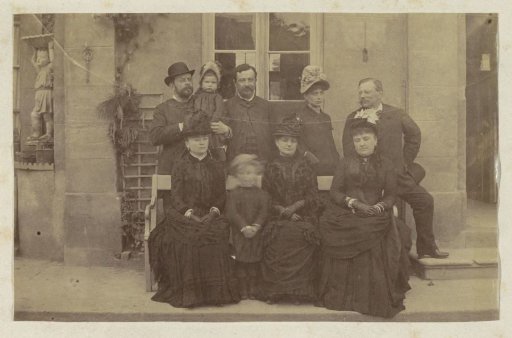 Group portrait of a French family
