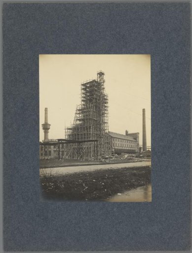 Construction of a Factory, Rotterdam