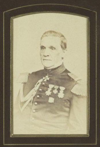 Portrait of Jacobus Antony Waleson in a military uniform with the military Order of William