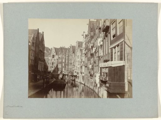 View of the Oudezijds Achterburgwal, the Kolkje in Amsterdam