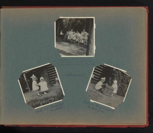 Hetty Boelen with her cousins (including Machteld Matthes) and their governesses in Hilversum