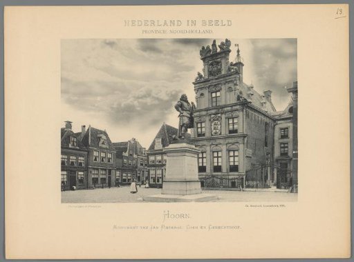 View of the Roode Steen in Hoorn with the Statue of Jan Pietersz. Coen and the Court