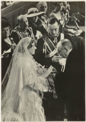 Blessing of the Marriage of Princess Juliana and Prince Bernhard in the St. Jacobskerk in The Hague, 7 January 1937