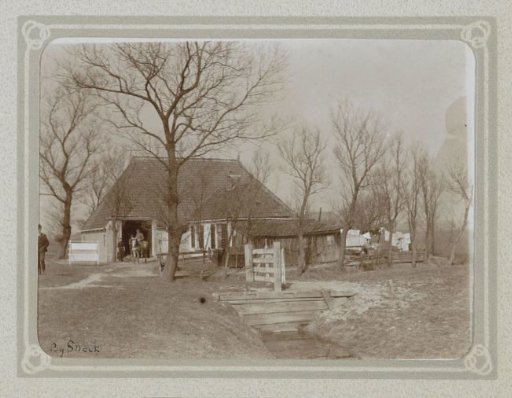 Farm with a Courtyard near Sneek