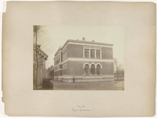View of the Physical Laboratory in the Bijlhouwerstraat in Utrecht