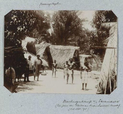 Marron village on the Saramacca